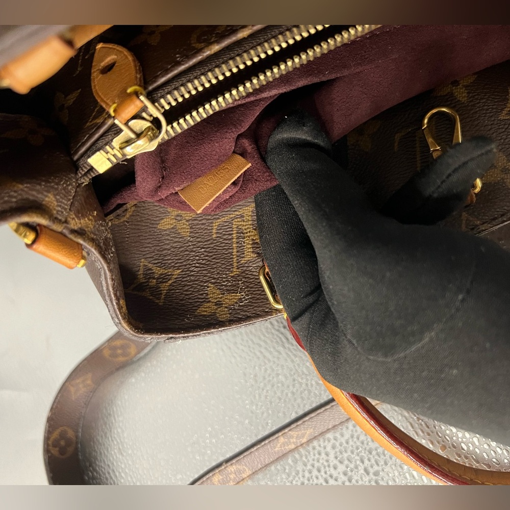 Louis Vuitton shoulder bag - Picture 14 of 16